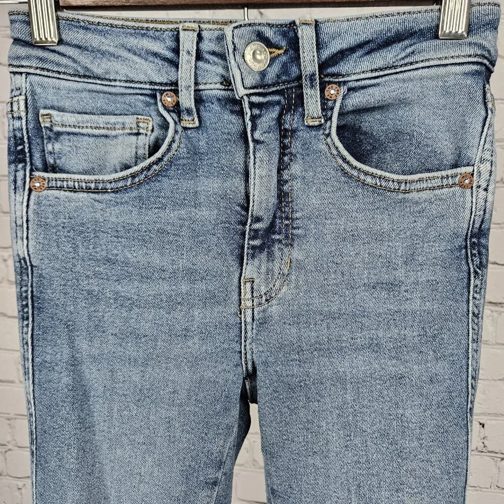 Free People We The Free Blue Mid Rise Raw Hem Skinny Ankle Jeans 24 (22x27)